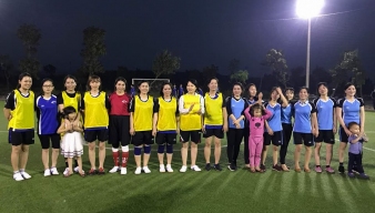 Giao lưu bóng đá nữ giữa đoàn viên Quang Khởi và VP xi măng Vicem Hoàng Mai 