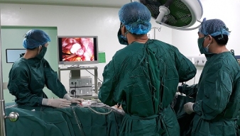 BVĐK Quang Khởi triển khai thành công phẫu thuật nội soi u buồng trứng