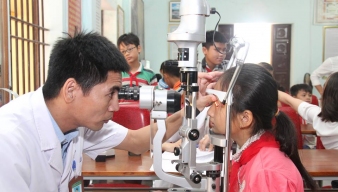 Khám, tư vấn sức khỏe học đường miễn phí cho học sinh trên địa bàn phường Quỳnh Dị, thị xã Hoàng Mai