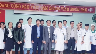 Đoàn lãnh đạo thị ủy, HĐND - UBND - UBMTTQ thị xã Hoàng Mai thăm và chúc Tết tập thể cán bộ, nhân viên và bệnh nhân đang điều trị tại BVĐK Quang Khởi