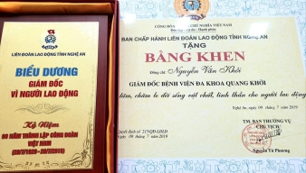 Giám đốc Bệnh viện đa khoa Quang Khởi được vinh danh giám đốc vì người lao động
